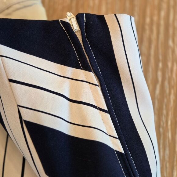 H&M Striped Navy Strapless Culottes Jumpsuit Bandeau Tie Waist Capri Wide Leg 6 - Picture 7 of 10